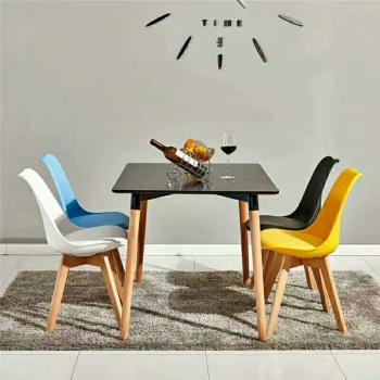 Bộ bàn ghế Eames _bàn HCN +4 ghế eames nệm ( LA-CT003 )