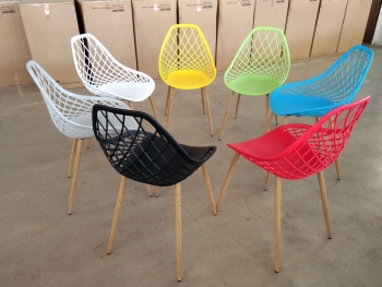 Ghế nhựa chân sắt giả gỗ (LA-C042)