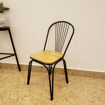 Ghế Thonet khung sắt sơn tĩnh điện lưng quạt mặt gỗ (LA-C033)